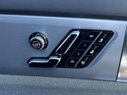 New 2026 Cadillac Vistiq Premium Luxury image 33