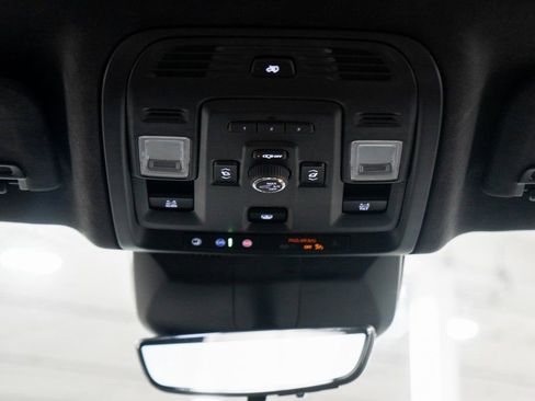 Used 2024 Cadillac Escalade ESV Sport Platinum w/ LPO, ONYX Package image 22