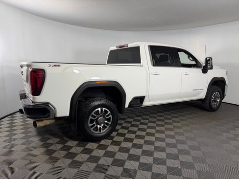 Used 2023 GMC Sierra 3500 SLE image 5