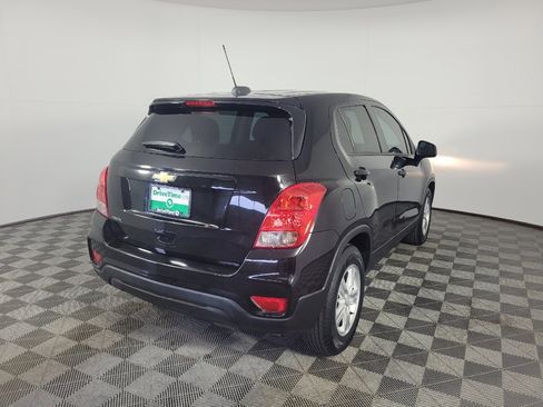 Used 2020 Chevrolet Trax LS w/ Tint and Cruise Package FWD image 9