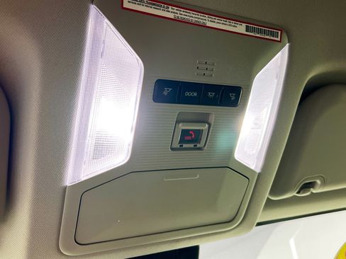 Used 2022 Toyota RAV4 LE image 22