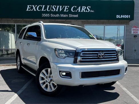 Used 2019 Toyota Sequoia Platinum w/ Carpet Mat Package (TMS) AWD/4WD image 1
