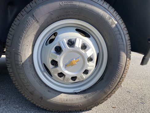 Used 2026 Chevrolet Silverado 3500 W/T w/ WT Convenience Package AWD/4WD image 13