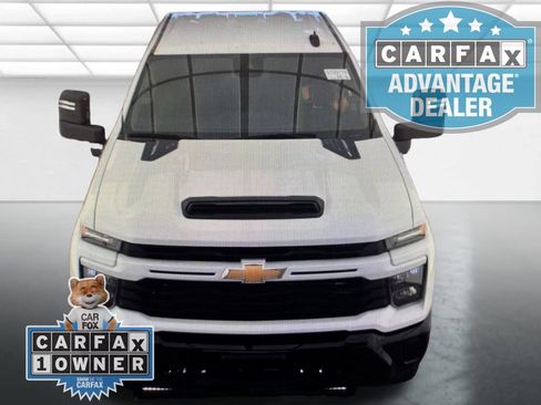 Used 2025 Chevrolet Silverado 2500 Custom w/ Custom Value Package AWD/4WD image 6