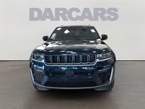 New 2026 Jeep Grand Cherokee L Limited w/ Luxury Tech Group II AWD/4WD image 2