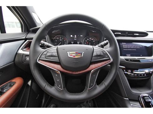 New 2026 Cadillac XT5 Premium Luxury w/ Driver Assist Package FWD image 13