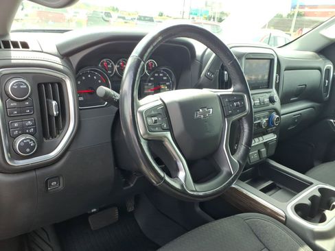 Used 2021 Chevrolet Silverado 1500 LT Trail Boss AWD/4WD image 8