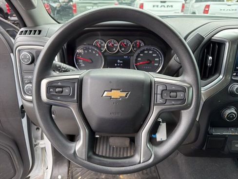 Used 2019 Chevrolet Silverado 1500 LT image 20