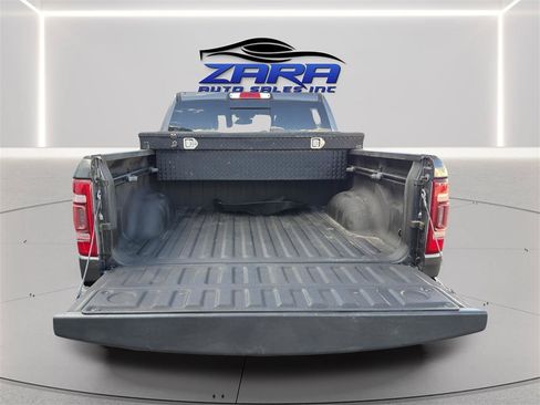 Used 2019 RAM 1500 Laramie w/ Sport Appearance Package AWD/4WD image 35