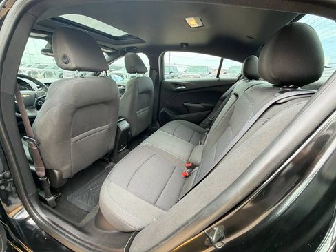 Used 2017 Chevrolet Cruze LT w/ Sun And Sound Package FWD image 23