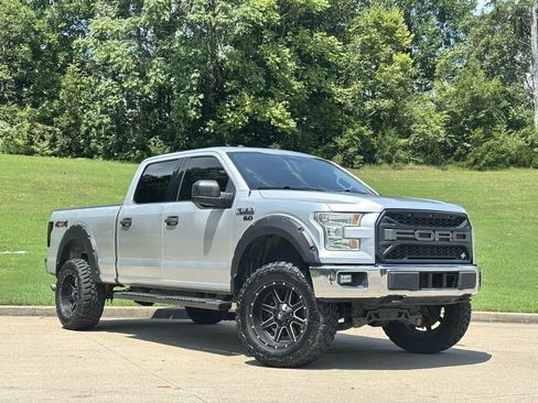 Used 2016 Ford F150 XLT AWD/4WD image 2