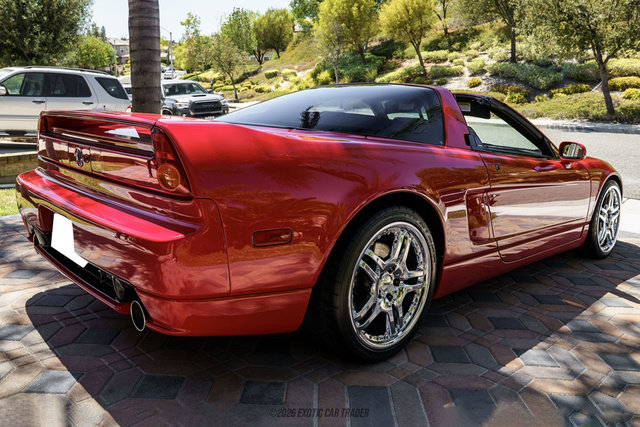 Used 2004 Acura NSX T RWD image 8