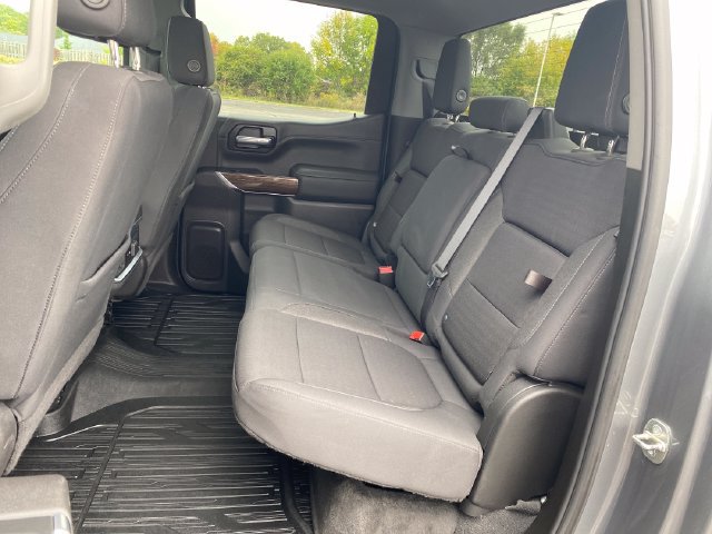 Used 2021 GMC Sierra 1500 Elevation w/ LPO, Elevation Black Package AWD/4WD image 18