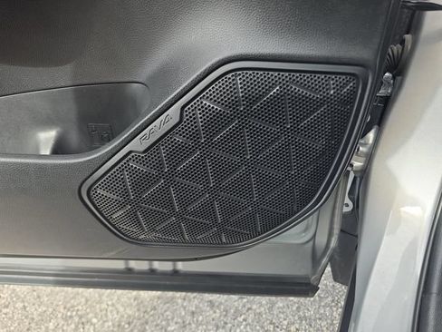 Used 2025 Toyota RAV4 XLE FWD image 15