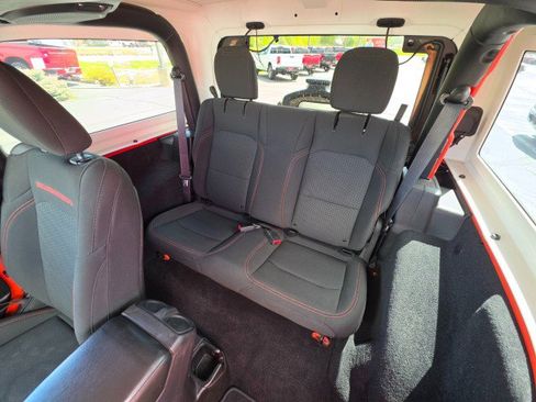Used 2018 Jeep Wrangler Rubicon AWD/4WD image 23