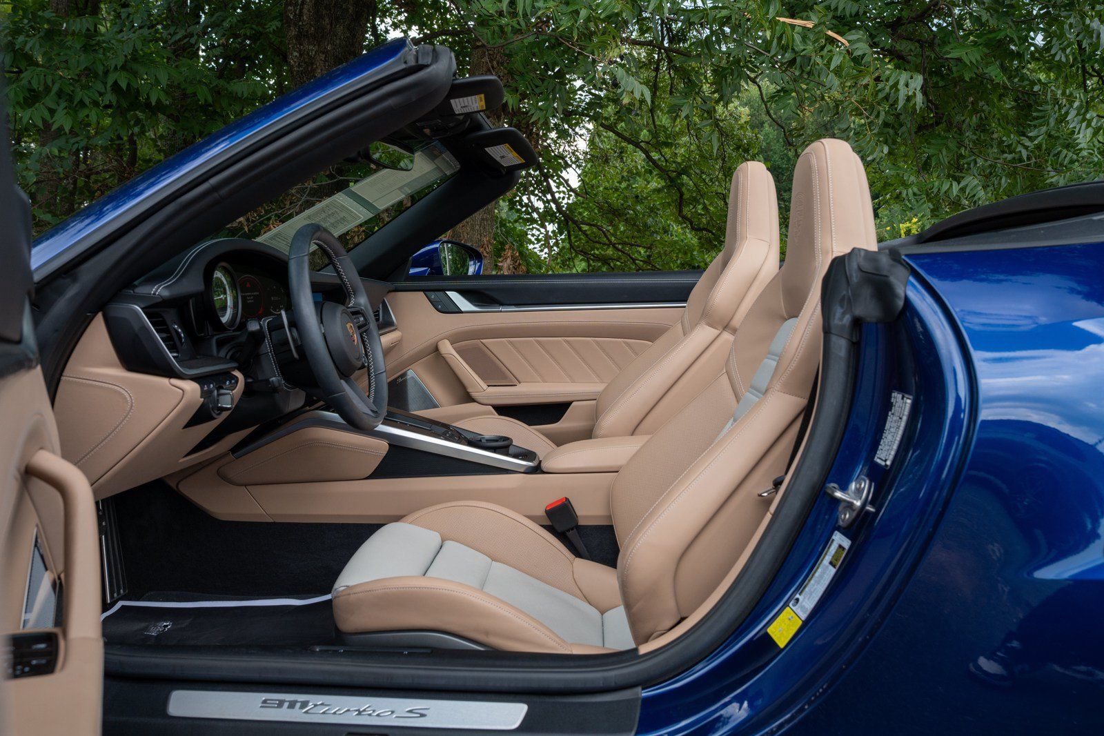 Certified 2025 Porsche 911 Turbo S AWD/4WD image 26