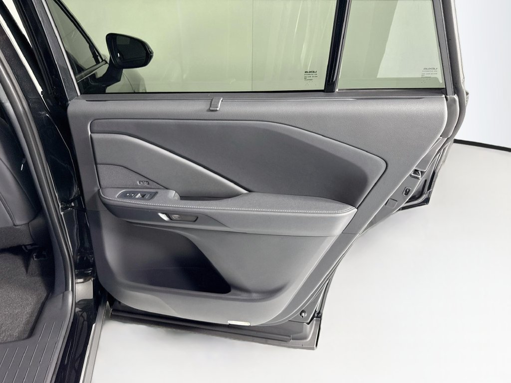 New 2026 Lexus TX 500h AWD image 28