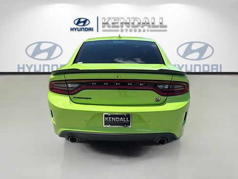 Used 2023 Dodge Charger Scat Pack w/ Technology Group RWD image 5