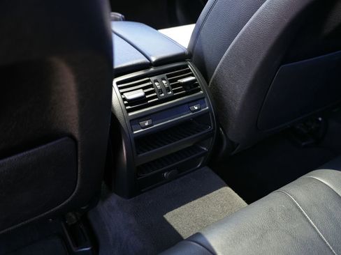 Used 2014 BMW 528i xDrive Sedan AWD/4WD image 22