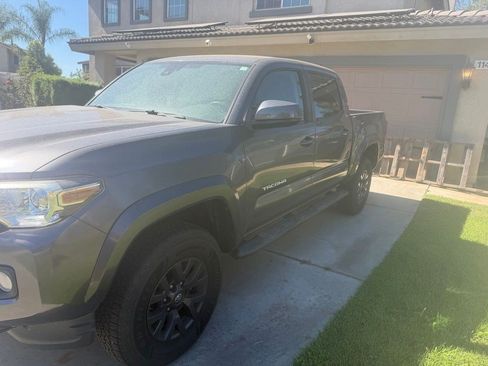 Certified 2020 Toyota Tacoma SR5 RWD image 11
