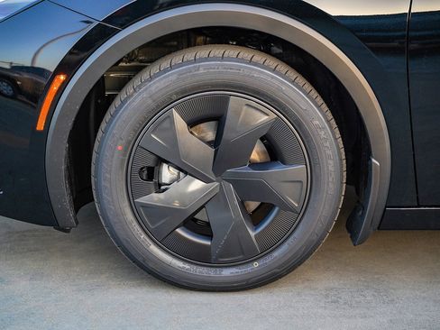 New 2026 Toyota Prius LE image 7