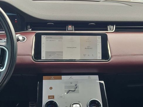 Used 2021 Land Rover Range Rover Evoque R-Dynamic HSE image 24