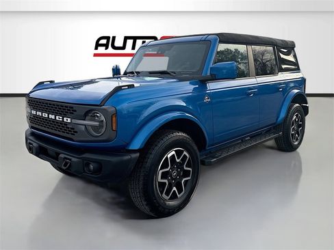 Used 2024 Ford Bronco Outer Banks image 3
