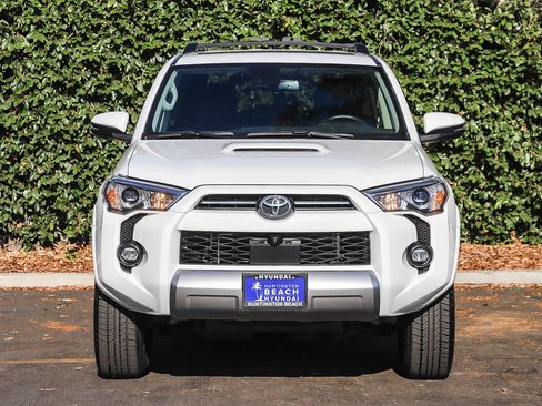 Used 2024 Toyota 4Runner TRD Off-Road Premium w/ Off Road Premium Plus Package AWD/4WD image 2