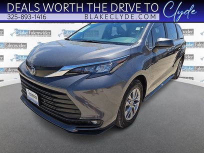 Used 2025 Toyota Sienna XLE