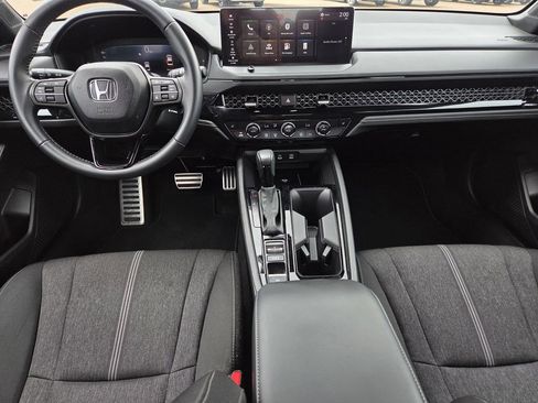 Used 2025 Honda Accord Sport image 9