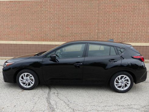 Used 2025 Subaru Impreza 2.0i AWD/4WD image 5