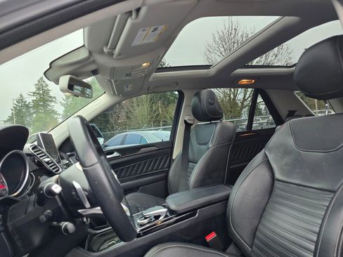 Used 2016 Mercedes-Benz GLE 400 4MATIC image 21