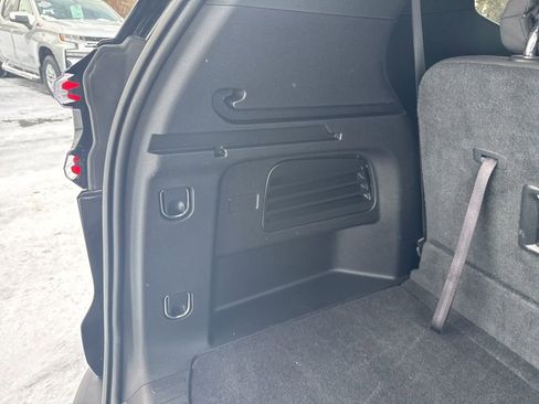 Certified 2025 GMC Acadia Elevation image 38