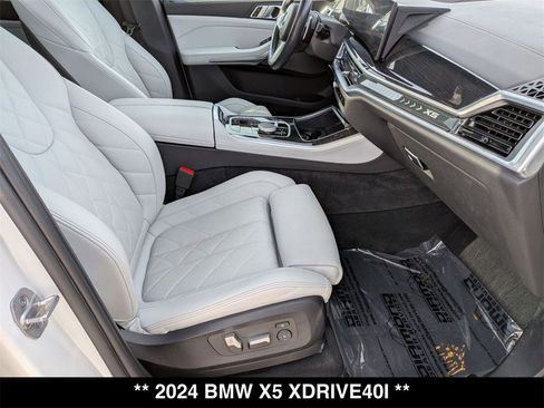 Certified 2024 BMW X5 xDrive40i w/ M Sport Package image 28