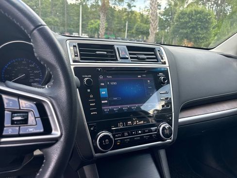 Used 2019 Subaru Outback 2.5i Limited AWD/4WD image 16