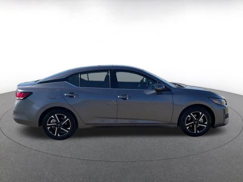 Used 2025 Nissan Sentra SV FWD image 16