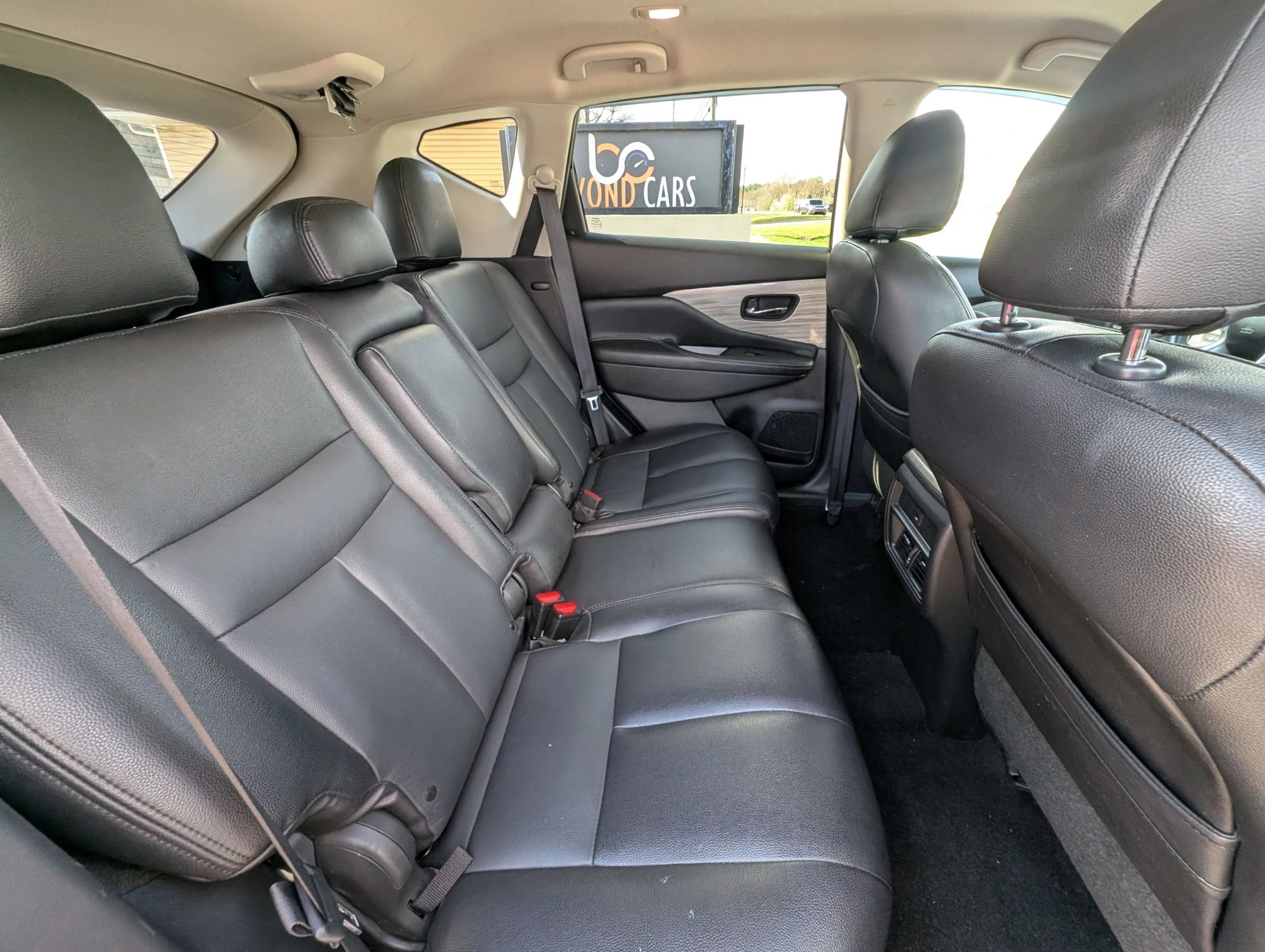 Used 2017 Nissan Murano SV FWD image 34