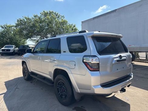 Used 2022 Toyota 4Runner SR5 Premium w/ Moonroof Package AWD/4WD image 7