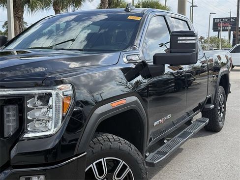 Used 2022 GMC Sierra 2500 AT4 image 5