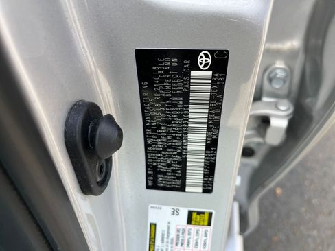 Used 2025 Toyota Corolla LE image 27