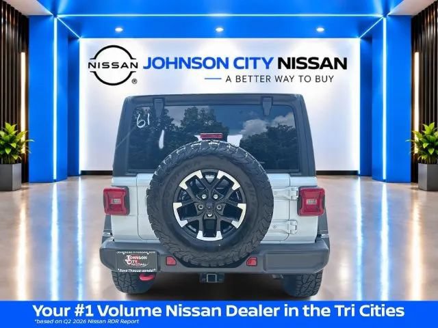 Used 2025 Jeep Wrangler Unlimited Rubicon AWD/4WD image 5