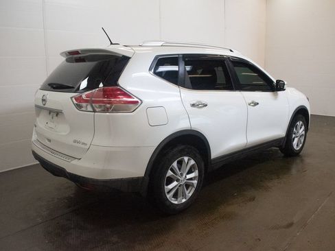 Used 2016 Nissan Rogue SV AWD/4WD image 4