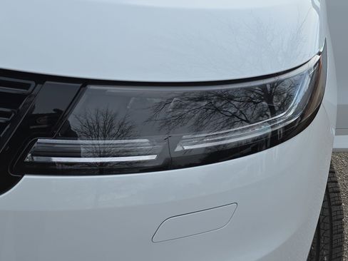 New 2026 Land Rover Range Rover Sport Dynamic SE AWD/4WD image 32
