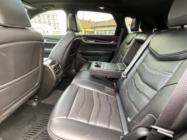 Used 2018 Cadillac XT5 Platinum w/ Driver Assist Package AWD/4WD image 35