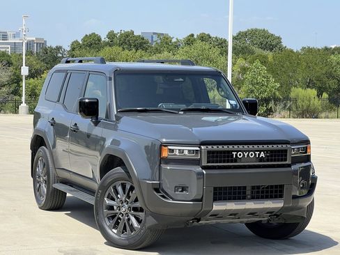 Used 2026 Toyota Land Cruiser w/ Premium Package AWD/4WD image 2