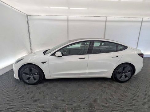 Used 2023 Tesla Model 3 Standard Range RWD image 3