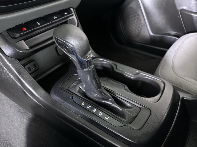 Used 2022 Chevrolet Colorado W/T AWD/4WD image 16