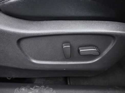 Used 2022 Nissan Rogue Sport SL w/ Premium Package image 44