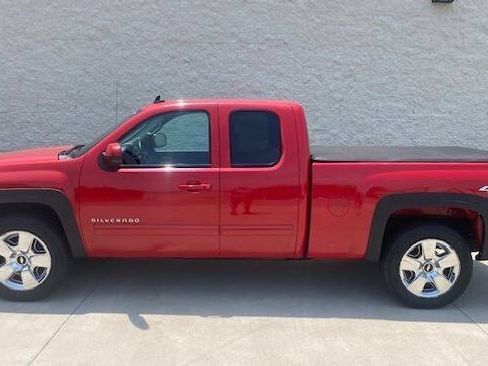 Used 2010 Chevrolet Silverado 1500 LTZ AWD/4WD image 4