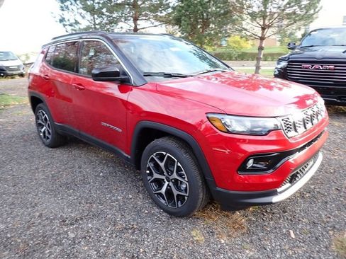 New 2026 Jeep Compass Limited image 9